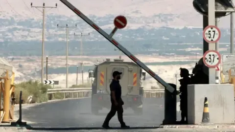 A Pair of Victims Gunned Down in Incident Near Jordan-West Bank Passage, IDF States