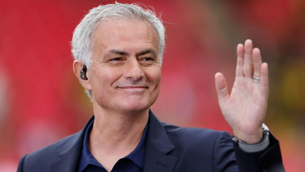 Who would say not to this Portuguese giant? - Mourinho arrives for negotiations