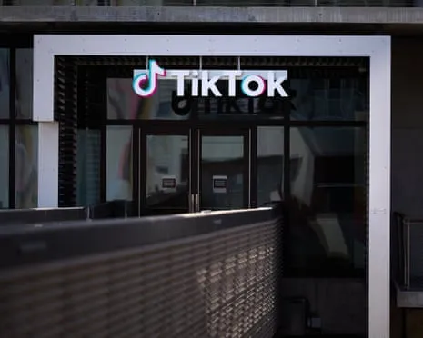 Trump Applauds TikTok Potential Deal as Beijing Suggests Core Tech Control Stays