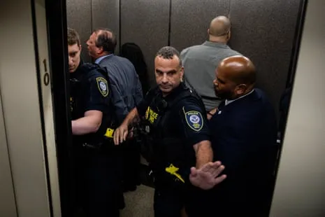NY Legislators Arrested While Blocking Ice Access to Government Building